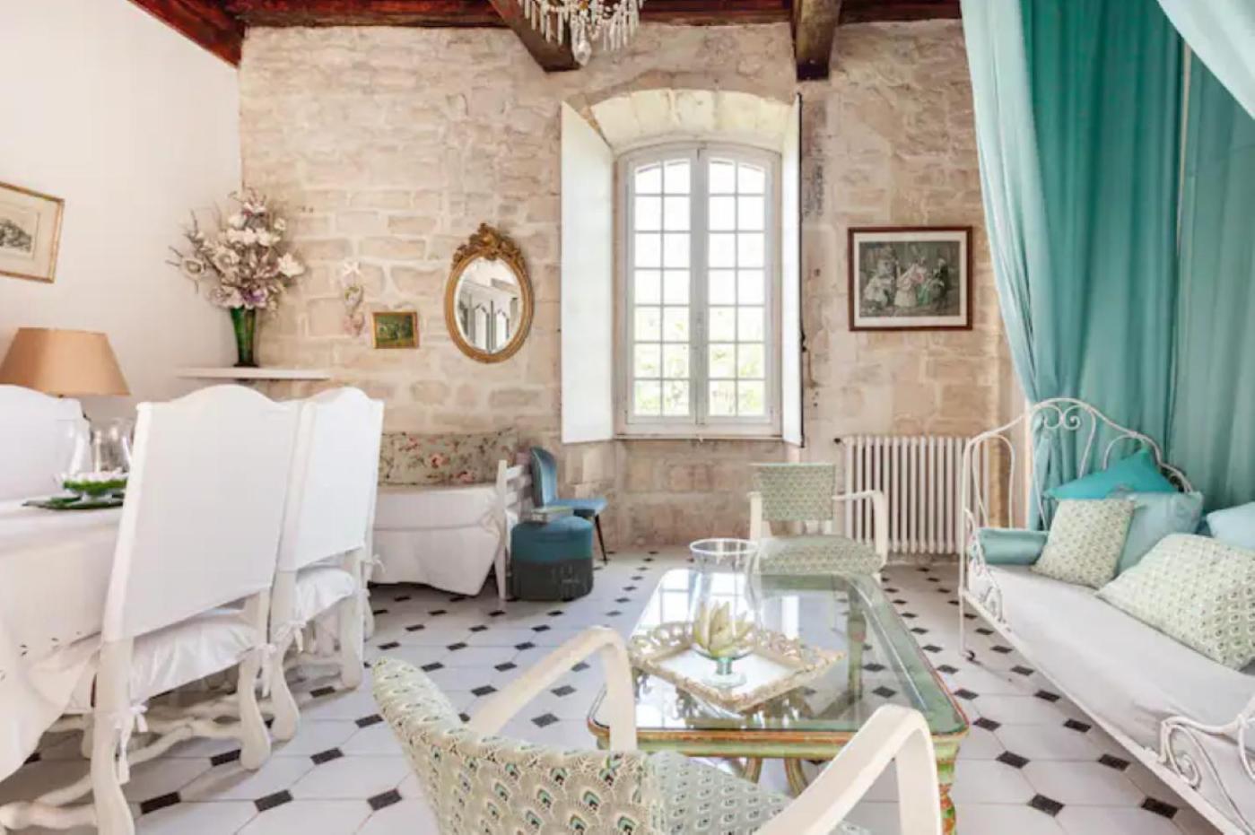 Appartement Spacieux Avec Deux Chambres Au Chateau Valence  Dış mekan fotoğraf